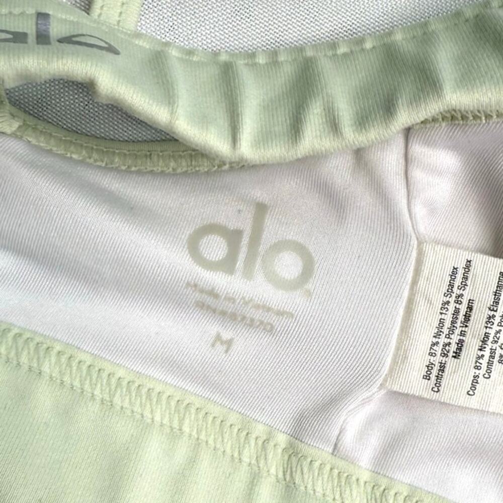 Alo Yoga Radiance Colorblock Bra - Picture 6 of 6